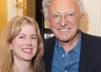 Danse avec les stars : Nelson Monfort éliminé, sa fille Victoria peinée par une chose en particulier 6 Danse avec les stars : Nelson Monfort éliminé, sa fille Victoria peinée par une chose en particulier Danse avec les stars : Nelson Monfort éliminé, sa fille Victoria peinée par une chose en particulier