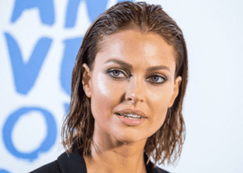 Caroline Receveur touchée par le cancer : son absence à un événement importantissime interroge