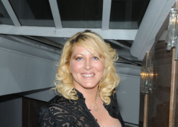 « Je me suis fait moche parce que je n’ai pas envie qu’on m’agresse » : Loana révèle pourquoi elle a été filmée en pyjama dans les rues de Nice