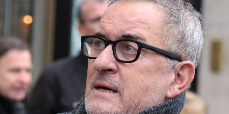 Capture decran 2025 02 28 153321 Christophe Dechavanne