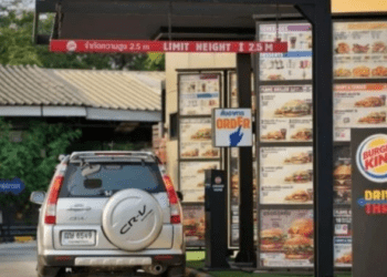 Une simple commande au fast-food tourne au cauchemar pour cette mère