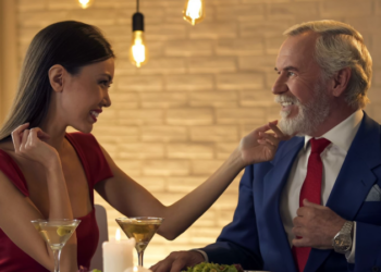 Pourquoi certaines femmes préfèrent les hommes plus âgés ?