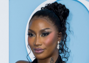 Aya Nakamura : Sa fille Ava (3 ans) qu’on voit rarement a drôlement grandi, vous allez craquer !