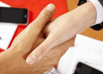 Les 10 signes qui montrent que votre interlocuteur vous mène en bateau 9 Les 10 signes qui montrent que votre interlocuteur vous mène en bateau Les 10 signes qui montrent que votre interlocuteur vous mène en bateau