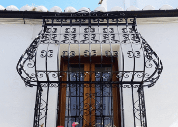 Pourquoi les barreaux de fenêtre ont-ils une courbure basse vers l’extérieur ? 8 Pourquoi les barreaux de fenêtre ont-ils une courbure basse vers l’extérieur ? Pourquoi les barreaux de fenêtre ont-ils une courbure basse vers l’extérieur ?