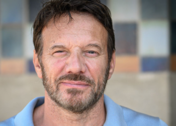 « Je suis un père qui fait plein d&rsquo;erreurs » : Samuel Le Bihan évoque ses trois enfants, nés de mères différentes