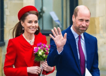 À l'aube de leurs 15 ans de mariage, Kate et William partagent un moment d'affection doux et candide là où ils se sont unis 4 À l'aube de leurs 15 ans de mariage, Kate et William partagent un moment d'affection doux et candide là où ils se sont unis À l’aube de leurs 15 ans de mariage, Kate et William partagent un moment d’affection doux et candide là où ils se sont unis