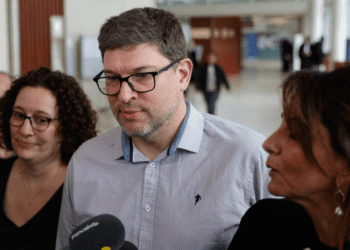 Evaëlle: la professeure jugée pour harc*lement sur mineur interrogée ce mardi matin 9 Evaëlle: la professeure jugée pour harc*lement sur mineur interrogée ce mardi matin Evaëlle: la professeure jugée pour harc*lement sur mineur interrogée ce mardi matin