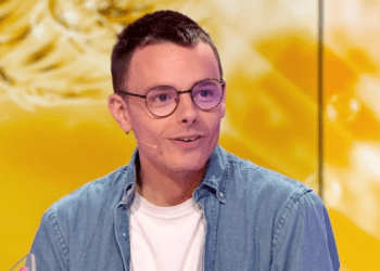 "Maintenant un peu décence" : Jean-Luc Reichmann vante encore les exploits d'Emilien, des internautes n'en peuvent plus et réclament son départ 14 "Maintenant un peu décence" : Jean-Luc Reichmann vante encore les exploits d'Emilien, des internautes n'en peuvent plus et réclament son départ « Maintenant un peu décence » : Jean-Luc Reichmann vante encore les exploits d’Emilien, des internautes n’en peuvent plus et réclament son départ