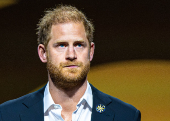 Archie et Lilibet tenus à l’écart de la famille royale : le prince Harry voit rouge !