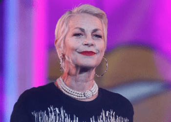 Quelques jours après la disparition de son fils Diego, le courage de Lio salué pour son retour sur scène : « Grande Dame ! Respect »