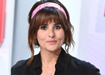 Faustine Bollaert : comment se préserve-t-elle face aux témoignages bouleversants de Ça commence aujourd’hui ?