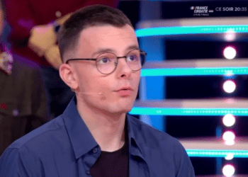 "Mon petit coeur" : Emilien moins à l’aise sur France Inter que dans les 12 coups de midi, et pour cause 2 "Mon petit coeur" : Emilien moins à l’aise sur France Inter que dans les 12 coups de midi, et pour cause « Mon petit coeur » : Emilien moins à l’aise sur France Inter que dans les 12 coups de midi, et pour cause