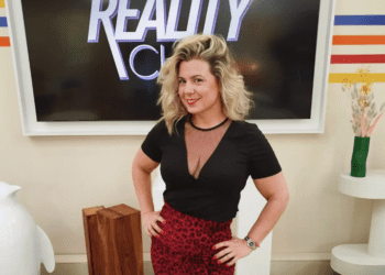 Cindy Lopes et Emanuel (Mariés au premier regard) en couple ? Elle fait des révélations 1 Cindy Lopes et Emanuel (Mariés au premier regard) en couple ? Elle fait des révélations Cindy Lopes et Emanuel (Mariés au premier regard) en couple ? Elle fait des révélations