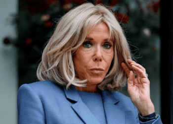 Brutalement honnête, Brigitte Macron dévoile ce qu’elle pense vraiment de Cyril Hanouna 5 Brutalement honnête, Brigitte Macron dévoile ce qu’elle pense vraiment de Cyril Hanouna Brutalement honnête, Brigitte Macron dévoile ce qu’elle pense vraiment de Cyril Hanouna