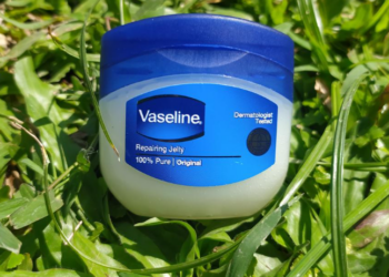 10 astuces avec de la vaseline