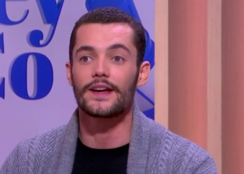 Remonté, Louis Sarkozy défend son père et s&rsquo;en prend à Ségolène Royal : « Honte à vous »