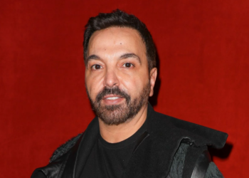 « Danse avec les stars » : Au jury, Kamel Ouali se fait huer par le public 15 « Danse avec les stars » : Au jury, Kamel Ouali se fait huer par le public « Danse avec les stars » : Au jury, Kamel Ouali se fait huer par le public