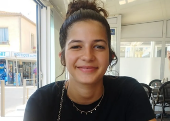 Disparition inquiétante de Naelle, 14 ans : l’adolescente ne donne plus signe de vie depuis deux jours, un appel à témoins lancé 11 Disparition inquiétante de Naelle, 14 ans : l’adolescente ne donne plus signe de vie depuis deux jours, un appel à témoins lancé Disparition inquiétante de Naelle, 14 ans : l’adolescente ne donne plus signe de vie depuis deux jours, un appel à témoins lancé