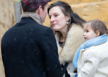 Décès d'Émile : "Ils ne se voient plus", la mère commence-t-elle à soupçonner ses parents ? Ces "doutes" qui la rongent 3 Décès d'Émile : "Ils ne se voient plus", la mère commence-t-elle à soupçonner ses parents ? Ces "doutes" qui la rongent Décès d’Émile : « Ils ne se voient plus », la mère commence-t-elle à soupçonner ses parents ? Ces « doutes » qui la rongent