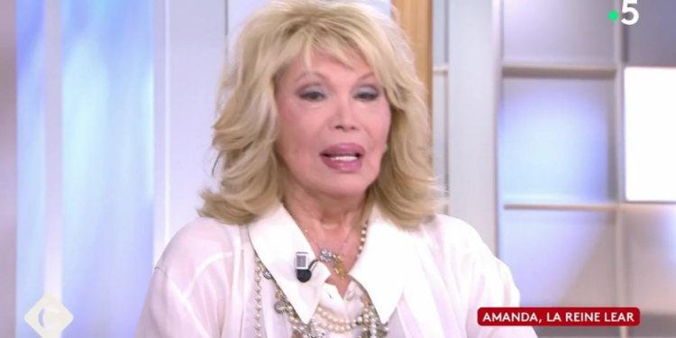 Capture decran 2025 04 02 225939 Amanda Lear