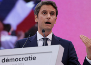 «Tu voles, tu paies !» : Gabriel Attal répond à Marine Le Pen et au RN dans un discours avec 2027 en ligne de mire