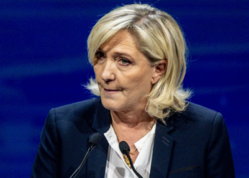 Marine Le Pen : deux millions d’héritage, un compte en Suisse, un majordome, des nounous pour ses enfants… son train de vie (très) faste dévoilé