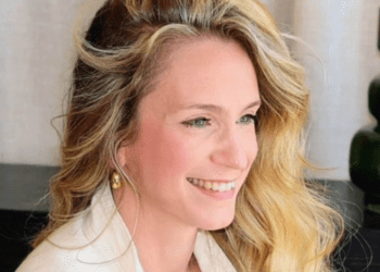 Mariés au premier regard 2025 : Clémence demande aux caméras de partir, "Ça a été la douche froide" 12 Mariés au premier regard 2025 : Clémence demande aux caméras de partir, "Ça a été la douche froide" Mariés au premier regard 2025 : Clémence demande aux caméras de partir, « Ça a été la douche froide »