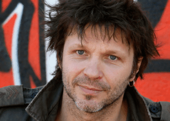 Bertrand Cantat : l'étonnante requête du chanteur avant sa sortie de prison 11 Bertrand Cantat : l'étonnante requête du chanteur avant sa sortie de prison Bertrand Cantat : l’étonnante requête du chanteur avant sa sortie de prison