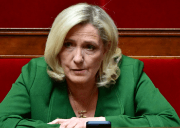 Marine Le Pen condamnée : cette révélation sur son salaire en plein procès
