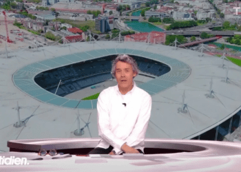 « Bah… C’est dans le titre » : une star internationale recadre Yann Barthès, il finit tout penaud