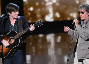 Thomas Dutronc donne des nouvelles de son père Jacques : “Il habite désormais chez moi”