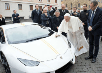 Décès du pape François : Quel est le salaire d’un souverain pontife ?