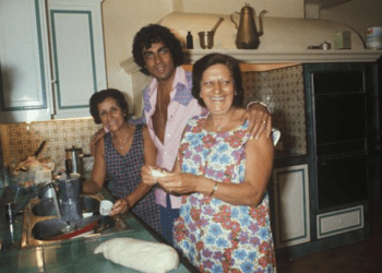 Enrico Macias : à quoi ressemble sa magnifique villa à Saint-Tropez ?