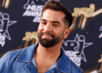 Kendji Girac dragué dans « Rendez-vous en terre inconnue » ? « Elle me regardait beaucoup »