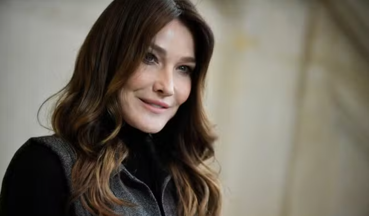 Capture decran 2025 04 30 134326 Carla Bruni