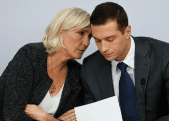 Présidentielle 2027 : Jordan Bardella, le plan B de Marine Le Pen enfin assumé