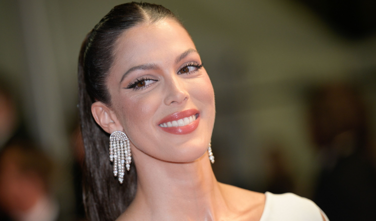Capture decran 2025 05 04 214950 Iris Mittenaere