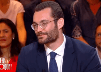 Cyril Hanouna : son ami Louis Sarkozy tient des propos plus que surprenants à son sujet dans Quelle époque ! 12 Cyril Hanouna : son ami Louis Sarkozy tient des propos plus que surprenants à son sujet dans Quelle époque ! Cyril Hanouna : son ami Louis Sarkozy tient des propos plus que surprenants à son sujet dans Quelle époque !