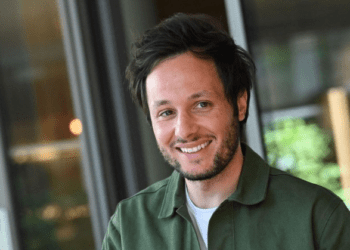 "J’ai écrit cette chanson par amour" : Vianney adresse un tendre message à Florent Pagny, qui vient de dévoiler son premier single depuis son cancer 9 "J’ai écrit cette chanson par amour" : Vianney adresse un tendre message à Florent Pagny, qui vient de dévoiler son premier single depuis son cancer « J’ai écrit cette chanson par amour » : Vianney adresse un tendre message à Florent Pagny, qui vient de dévoiler son premier single depuis son cancer