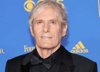 "On ne peut pas céder" : ce chanteur culte des années 80 annonce être atteint d'un cancer 5 "On ne peut pas céder" : ce chanteur culte des années 80 annonce être atteint d'un cancer « On ne peut pas céder » : ce chanteur culte des années 80 annonce être atteint d’un cancer