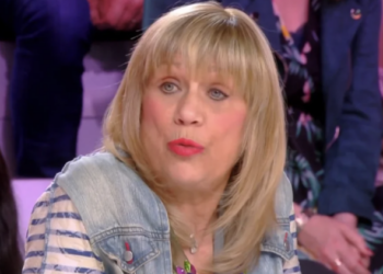 La chanteuse Stone, 77 ans, accablée par le montant de sa « petite retraite » : « Ce n&rsquo;est pas grand chose »