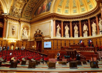 Sénateur jusqu'à ses 72 ans, il dévoile sa retraite et choque les français 17 Sénateur jusqu'à ses 72 ans, il dévoile sa retraite et choque les français Sénateur jusqu’à ses 72 ans, il dévoile sa retraite et choque les français