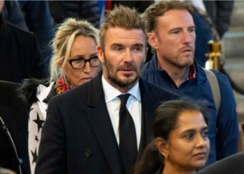 "Un comportement épouvantable" : David et Victoria Beckham dévastés alors que leur fils Brooklyn s'éloigne dangereusement de la famille 14 "Un comportement épouvantable" : David et Victoria Beckham dévastés alors que leur fils Brooklyn s'éloigne dangereusement de la famille « Un comportement épouvantable » : David et Victoria Beckham dévastés alors que leur fils Brooklyn s’éloigne dangereusement de la famille