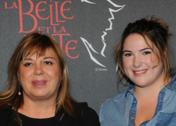 Charlotte Gaccio bientôt réunie à l’écran avec sa mère Michèle Bernier : ce projet commun “dans les tuyaux” 11 Charlotte Gaccio bientôt réunie à l’écran avec sa mère Michèle Bernier : ce projet commun “dans les tuyaux” Charlotte Gaccio bientôt réunie à l’écran avec sa mère Michèle Bernier : ce projet commun “dans les tuyaux”