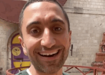 Jimmy Mohamed blessé sur le tournage de Fort Boyard : ce qu'il se serait passé selon Le Parisien 2 Jimmy Mohamed blessé sur le tournage de Fort Boyard : ce qu'il se serait passé selon Le Parisien Jimmy Mohamed blessé sur le tournage de Fort Boyard : ce qu’il se serait passé selon Le Parisien