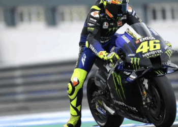 Pourquoi les motards tendent-ils leur jambe quand on les laisse passer ? 18 Pourquoi les motards tendent-ils leur jambe quand on les laisse passer ? Pourquoi les motards tendent-ils leur jambe quand on les laisse passer ?