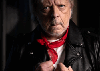 « On voit bien qu'il est malade » : la dernière prestation du chanteur Renaud avec Vianney inquiète les internautes 8 « On voit bien qu'il est malade » : la dernière prestation du chanteur Renaud avec Vianney inquiète les internautes « On voit bien qu’il est malade » : la dernière prestation du chanteur Renaud avec Vianney inquiète les internautes