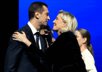 Jordan Bardella en vacances avec Marine Le Pen, cette limite qu'il lui impose 5 Jordan Bardella en vacances avec Marine Le Pen, cette limite qu'il lui impose Jordan Bardella en vacances avec Marine Le Pen, cette limite qu’il lui impose