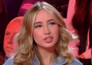 « TPMP » : Une chroniqueuse rattrapée par le fisc et doit « régler 500.000 euros »